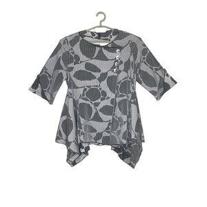 IC By Connie K Size Medium Black Gray Top Button Accent Artsy Made in‎ USA